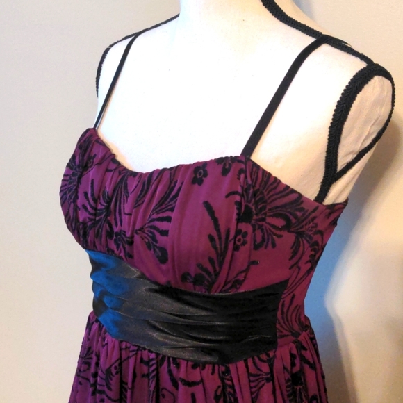Trixxi Dresses & Skirts - Trixxi purple dress